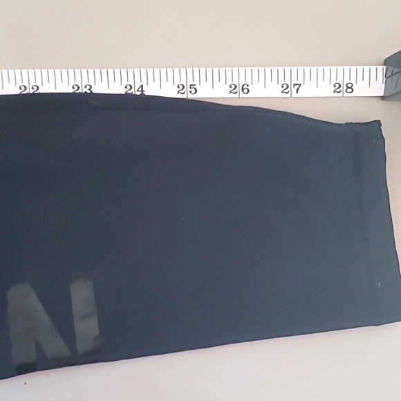 GOOD AMERICAN WORKOUT SET! SIZE TWO IS A MED IN GA - Picture 10 of 16